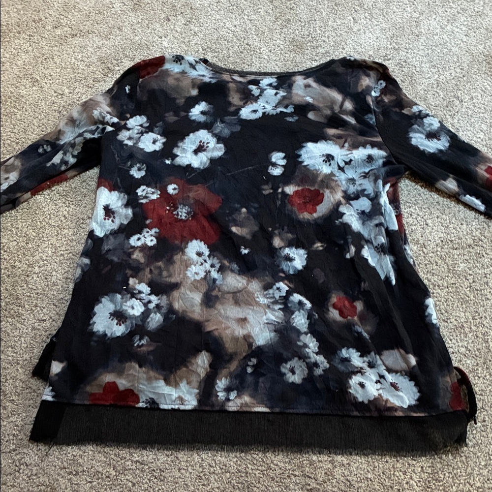 Simply Vera Vera Wang Women’s Black Floral Blouse Size Medium - Picture 6 of 7